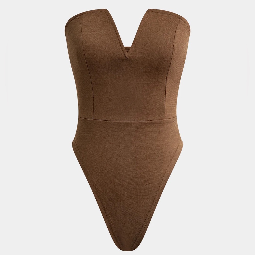 Micas | V-Neck Strapless Bodysuit